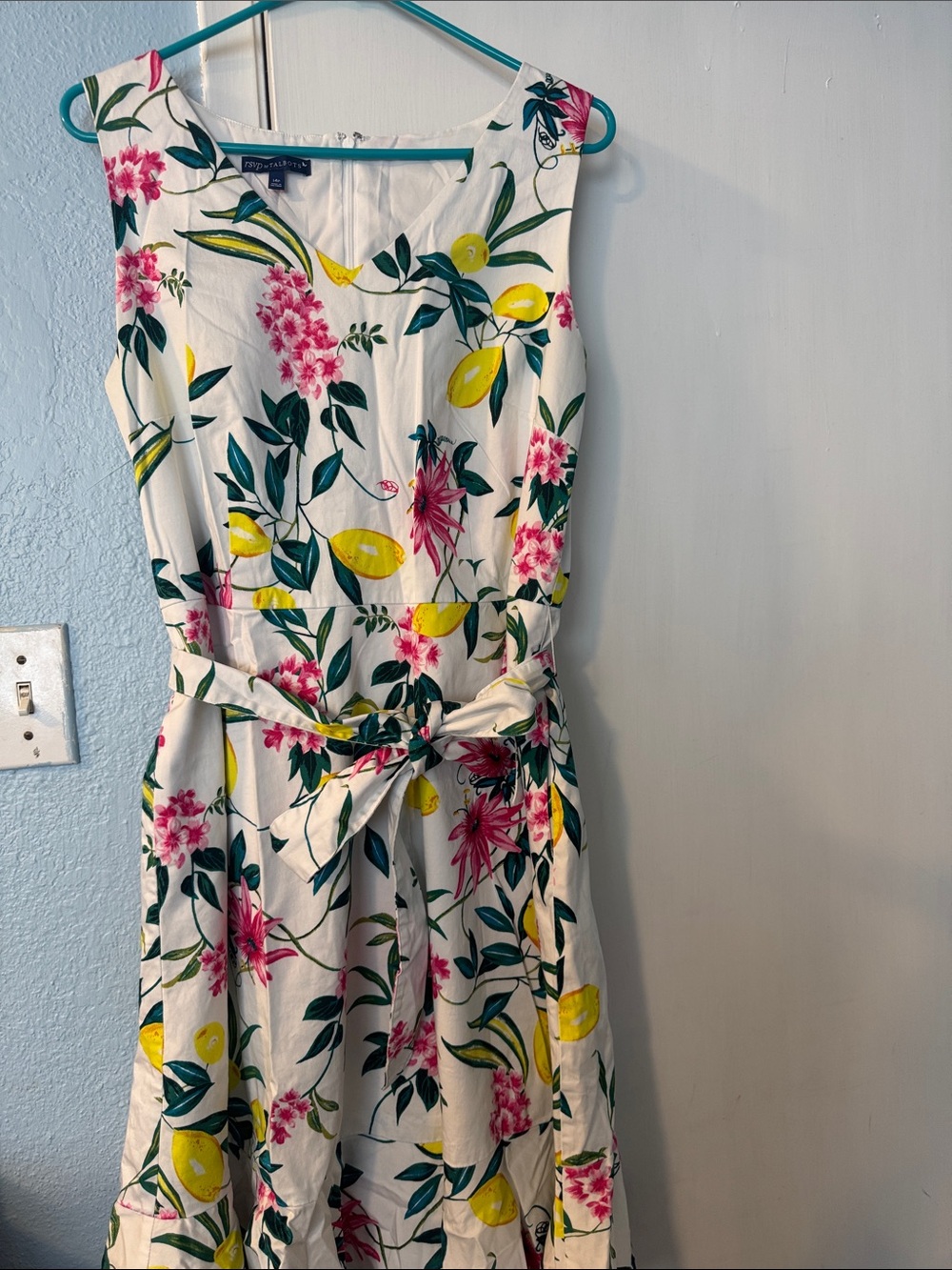 RSVP by Talbots  White Maxi Dress with Yellow Lemon and Pink Floral Pattern